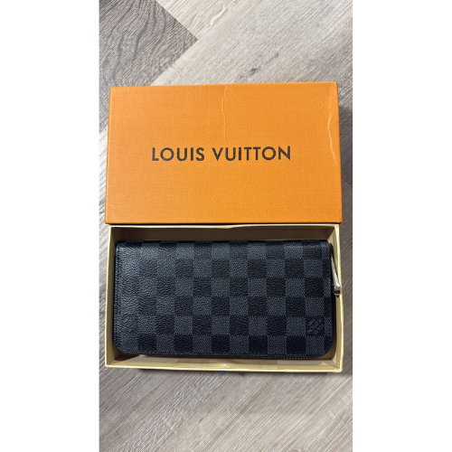 LOUIS VUITTON Portefeuille Brazza Wallet Bifold Damier product photo